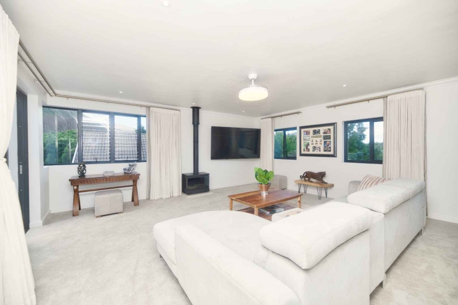 6 Bedroom Property for Sale in Hermanus Heights Western Cape